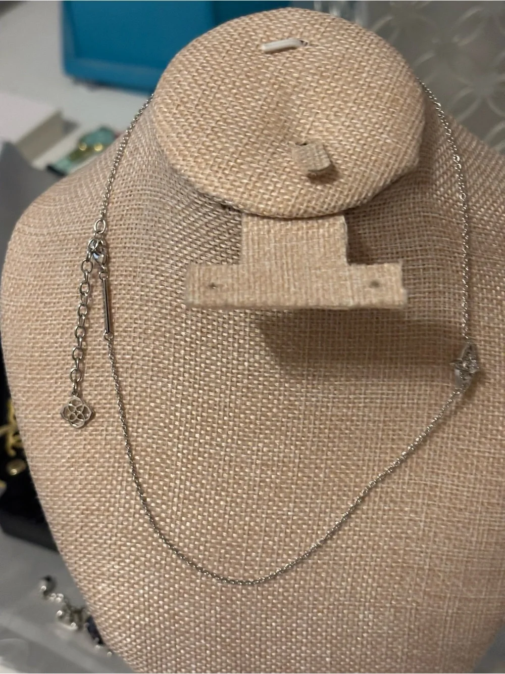 Kendra Scott finish sparkling pendant
